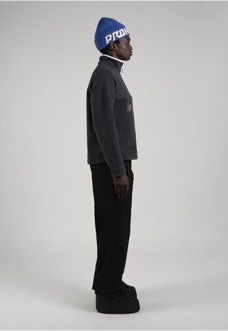Prohibited - Pullover 'Ski Club' em cinzento: lateral