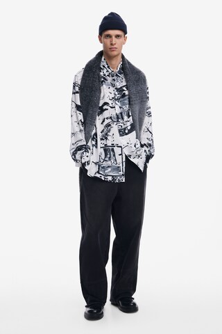 Coupe regular Chemise Desigual en noir