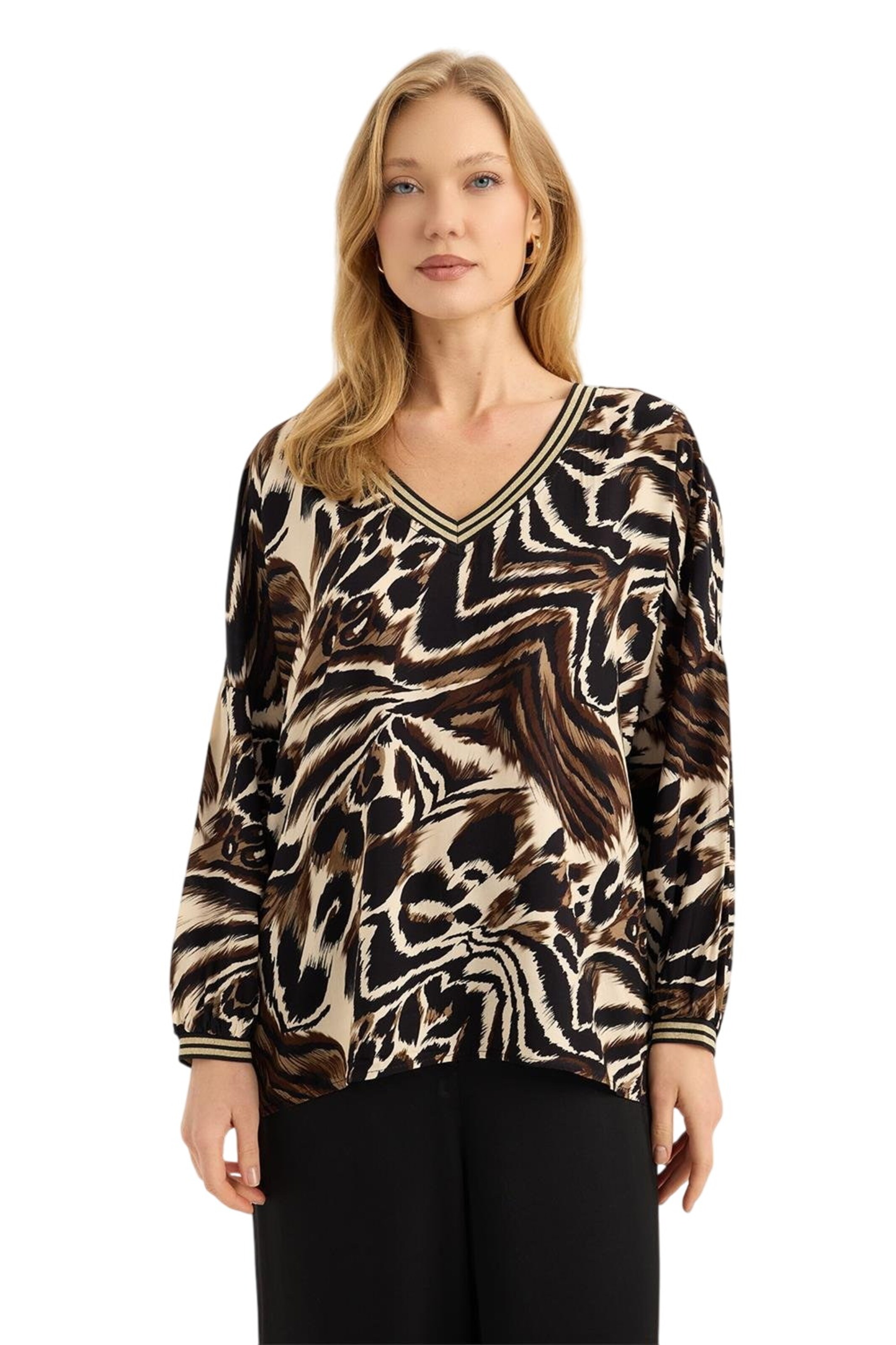 HOME STORE Blouse in Black: front