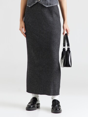 Monki Skirt in Black: front