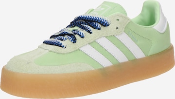 ADIDAS ORIGINALS - Zapatillas deportivas bajas 'SAMBAE' en verde: frente