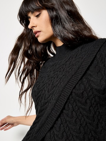 Apricot Cable Knit Wrap Jumper ' ' in Schwarz