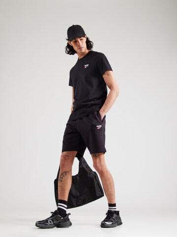 Reebok regular Παντελόνι φόρμας 'Identity' σε μαύρο