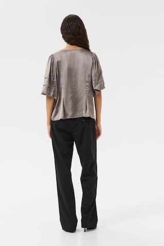 KAREN BY SIMONSEN Bluse 'Amelia' i beige
