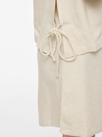 Chemisier 'VIPrisilla' VILA en beige