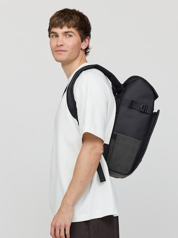 Kapten & Son Backpack 'Bali Medium' in Black
