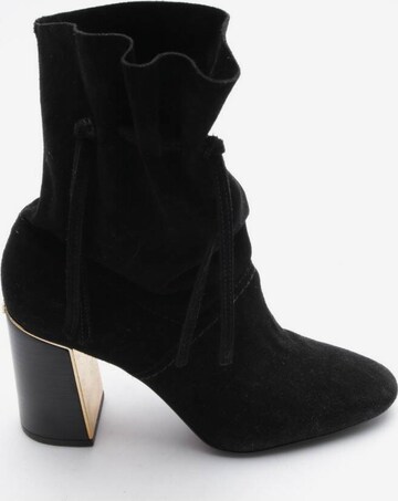 Tory Burch Dress Boots in 37,5 in Black: front