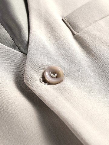 Youthup Slim fit Suit in Beige