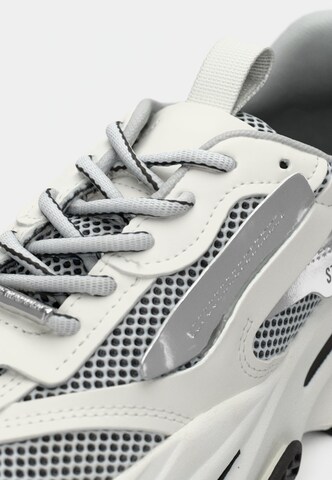 STEVE MADDEN - Sapatilhas baixas 'Possession' em branco
