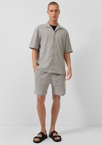 QS Regular Pants in Black: front