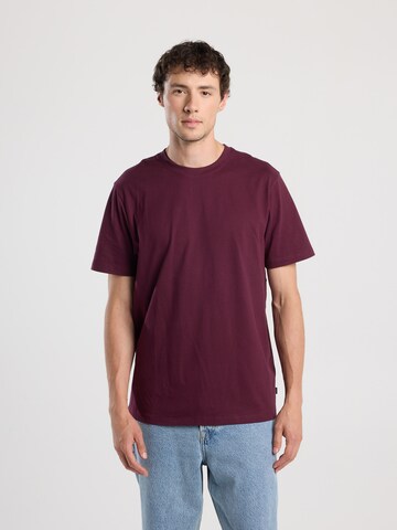T-Shirt America Today en rouge : devant