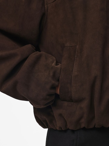 Veste mi-saison PIECES en marron