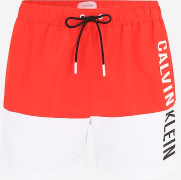 Calvin Klein Swimwear Zwemshorts in Rood: voorkant