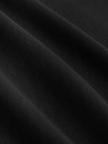 Tricou de la Next pe negru