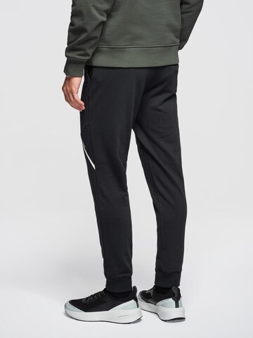 Ombre Tapered Pants in Black