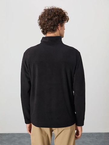 Tommy Life Jacke in Schwarz