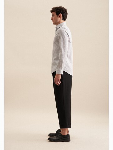 Coupe regular Chemise business SEIDENSTICKER en gris