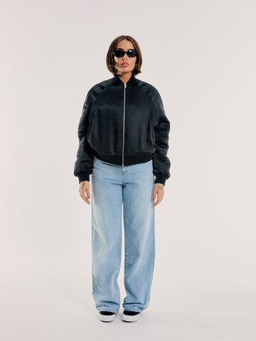 OUT OF ORBIT Between-Season Jacket 'Shelly' in Black: front