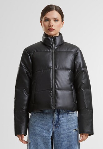 Urban Classics Between-season jacket in Black: front