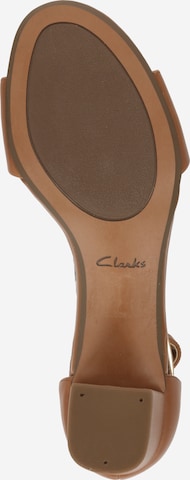 CLARKS - Sandália 'Deva Mae Tan' em castanho