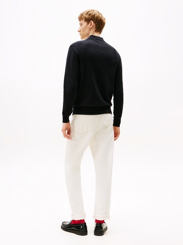 TOMMY HILFIGER Sweater in Black