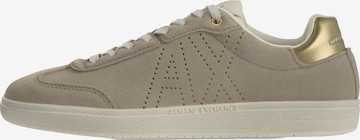 ARMANI EXCHANGE Matalavartiset tennarit värissä beige: etupuoli