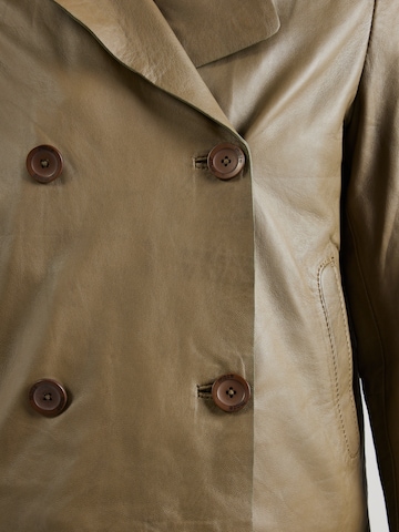 Maze Φθινοπωρινό και ανοιξιάτικο μπουφάν σε πράσινο