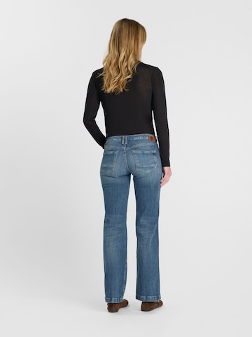 Le Temps Des Cerises Flared Jeans in Blauw
