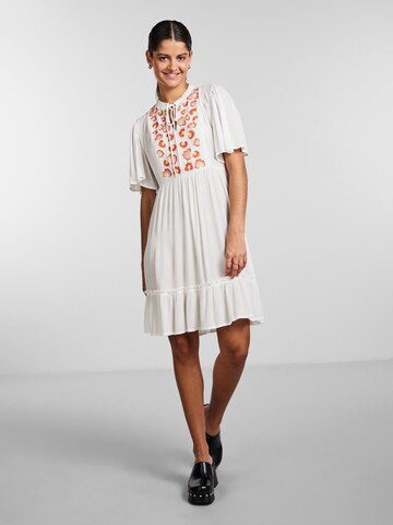 PIECES Dress 'Kerstey' in White