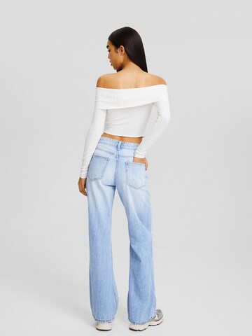 Wide leg Jeans de la Bershka pe albastru