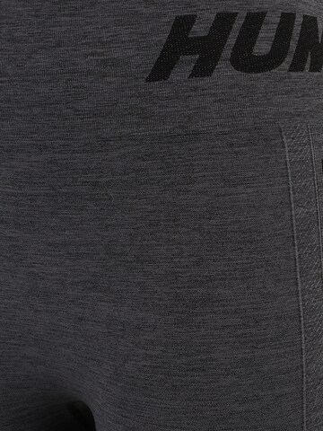 Hummel Slimfit Sporthose 'TE' in Schwarz