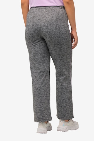 Ulla Popken Flared Pants in Grey: front