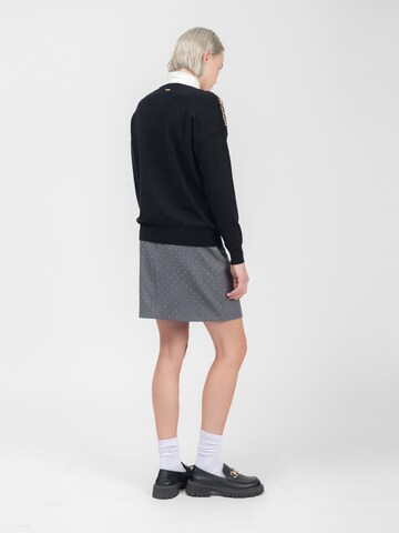 Influencer Pullover i sort