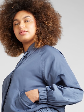 ONLY Carmakoma Between-season jacket 'MINNA' in Blue