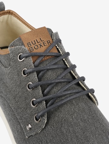 Scarpa stringata di BULLBOXER in nero