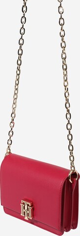 TOMMY HILFIGER Crossbody Bag in Red: front