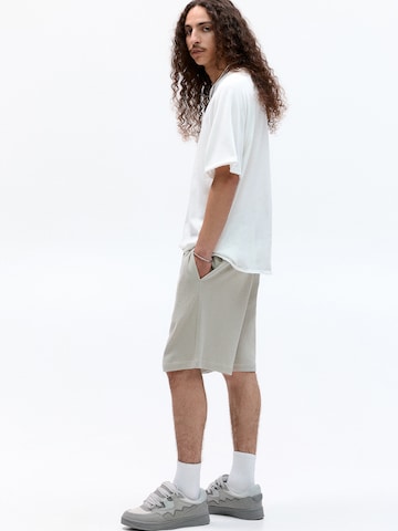 Pull&Bear Bő szár Nadrág - szürke