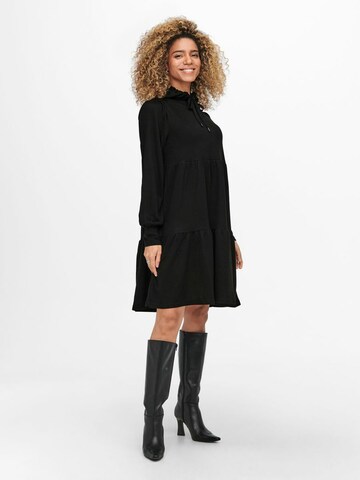 Robe 'Emma' ONLY en noir