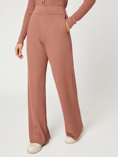 Guido Maria Kretschmer Collection Hose 'Fleur' in braun, Modelansicht