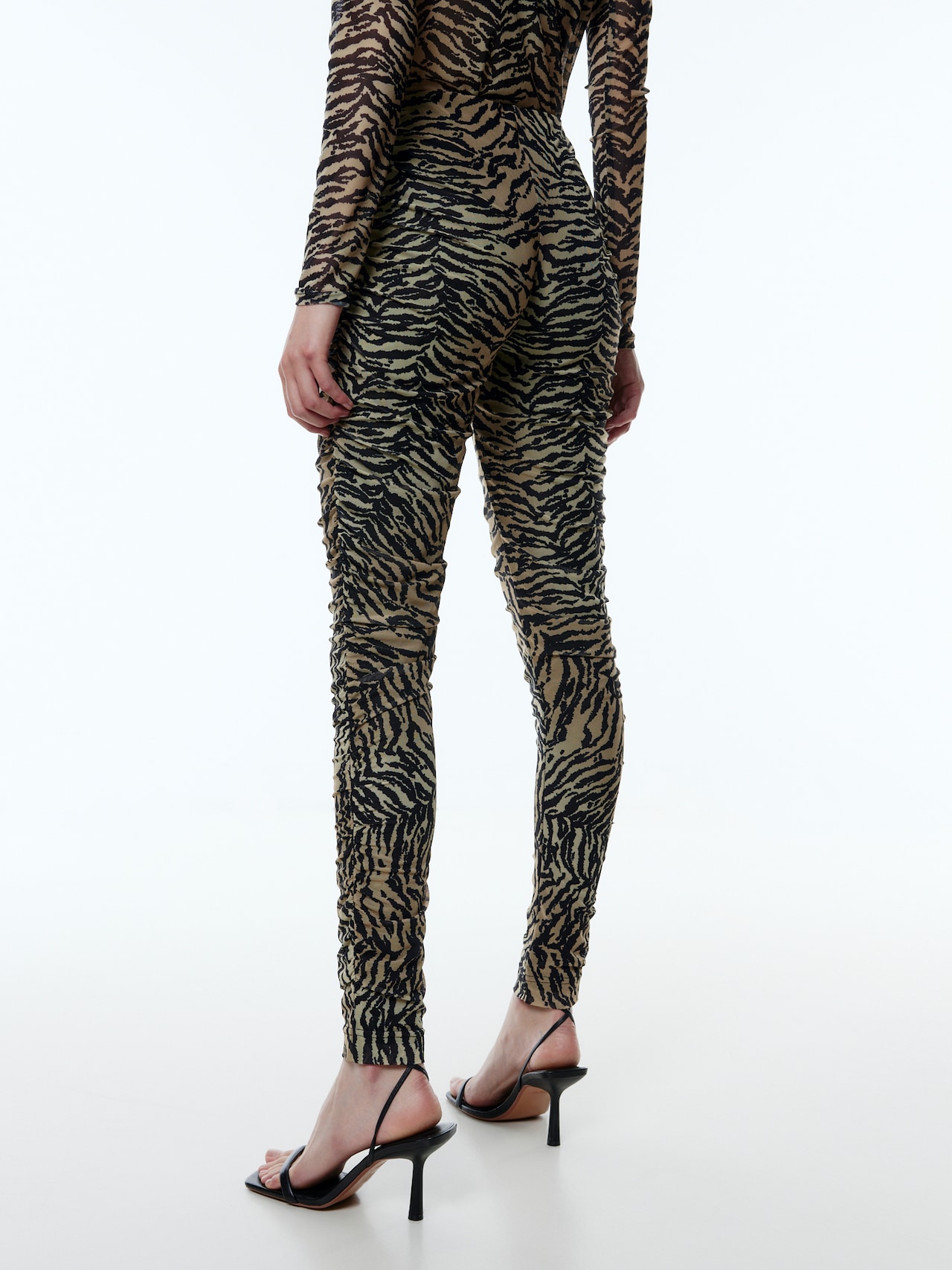 EDITED Broek 'Suzan' Bruin