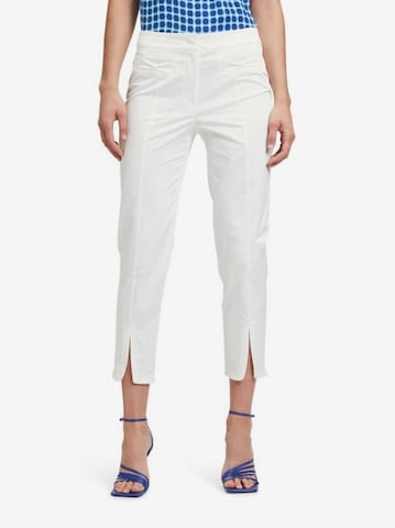 Betty Barclay Regular Pleated Pants in White: front