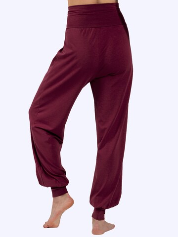 Magadi Loose fit Workout Pants 'Florence' in Red