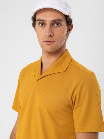 Antioch Shirt in Yellow