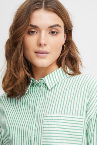 Fransa - Blusa 'Kaja' em verde