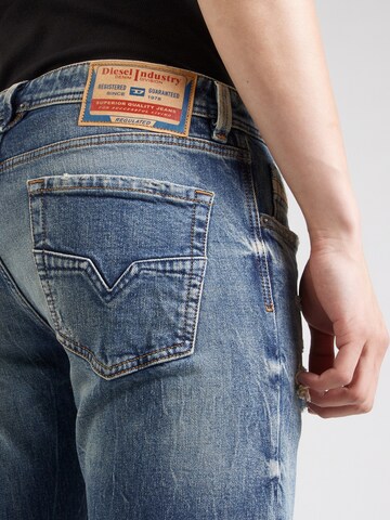 regular Jeans '1985 LARKEE' di DIESEL in blu