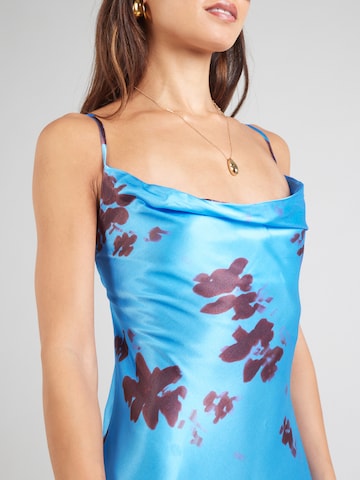 Rochie de vară de la TOPSHOP pe albastru