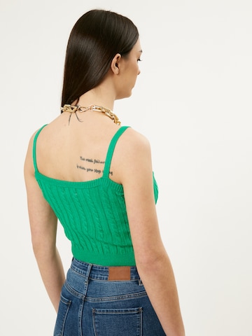 Influencer Top in Green