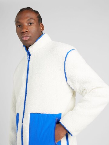 Giacca di pile di TOPMAN in bianco