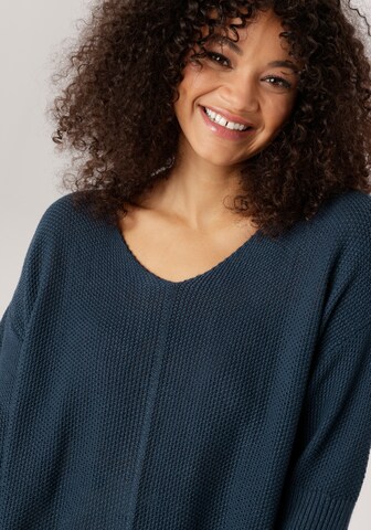 Aniston Sweater in Blue