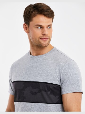 Threadbare T-Shirt 'Trail' in Grau